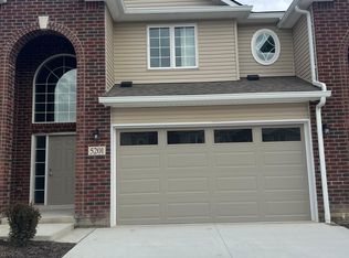 5201 Doverway Dr #5201, Utica, MI 48316