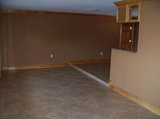 3rd image of 420 NW 92nd Ave