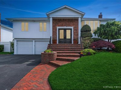 3141 Clubhouse Road, Merrick, NY, 11566