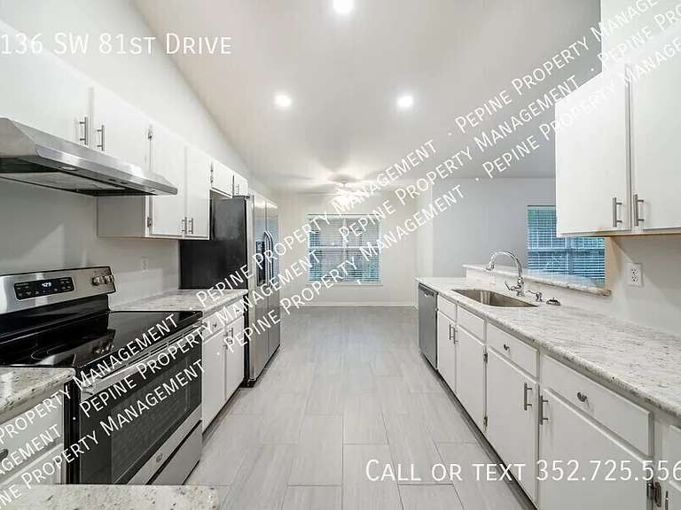 7136 SW 81st Dr — Photo 3