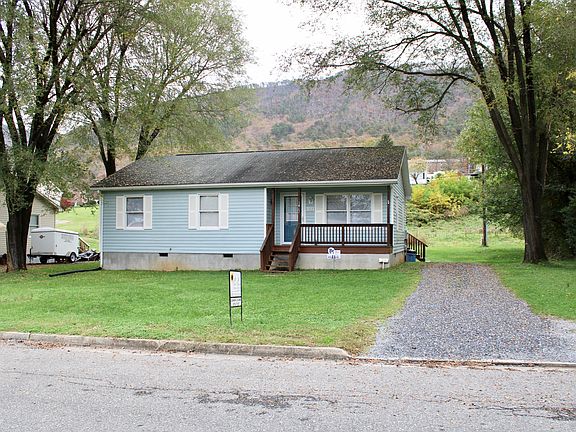 3rd image of 1462 Oak Ave
