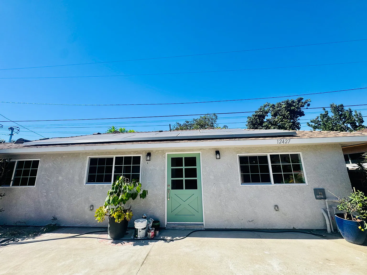 2 bed, 800 sqft, $3,000 — Photo 2