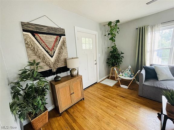 2nd image of 2502 New York Ave