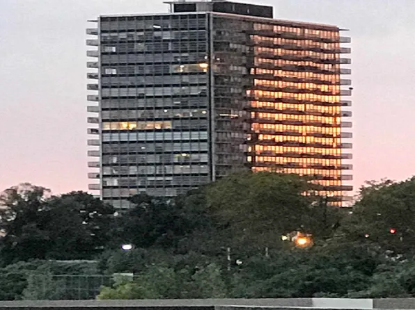 6050 Blvd East image 1 of 40