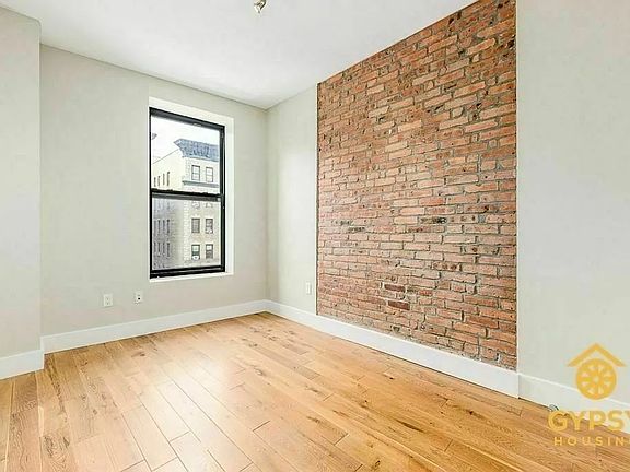 3rd image of 340 Saint Nicholas Ave #2F