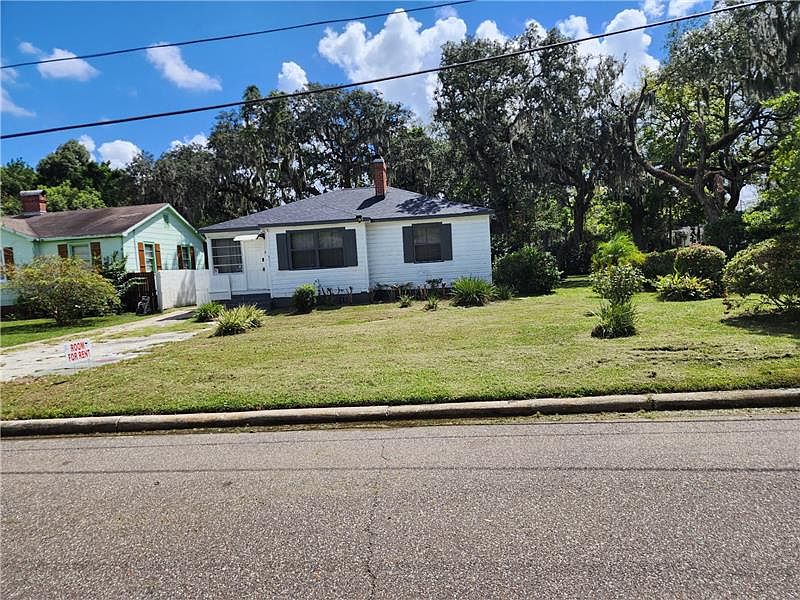 1st image of 8017 Oakwood St