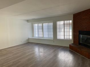 2307 N Cahuenga Blvd, Los Angeles, CA 90068