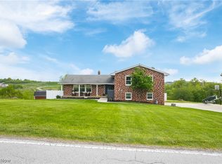 67541 Willow Grove Rd, Saint Clairsville, OH 43950