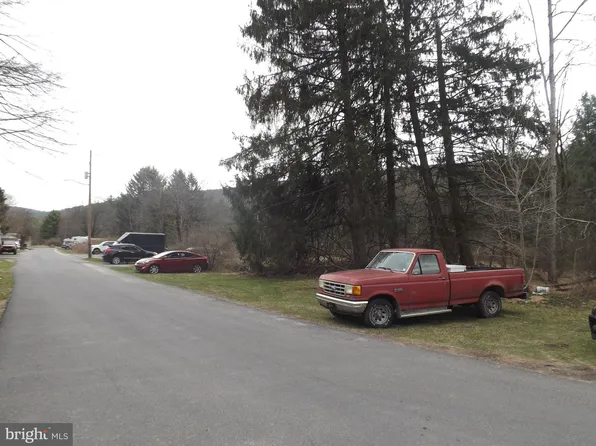 359 Valley St, Brockton, PA 17925