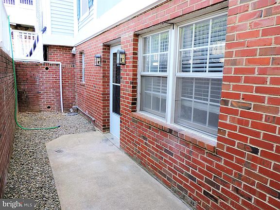 2nd image of 4733 Bradley Blvd APT 10