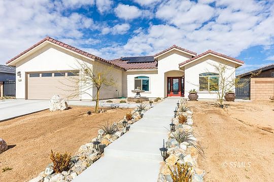 2nd image of 144 Rainshadow Ct