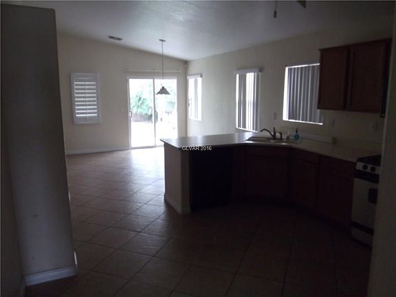 5th image of 2752 Jupiter Creek St