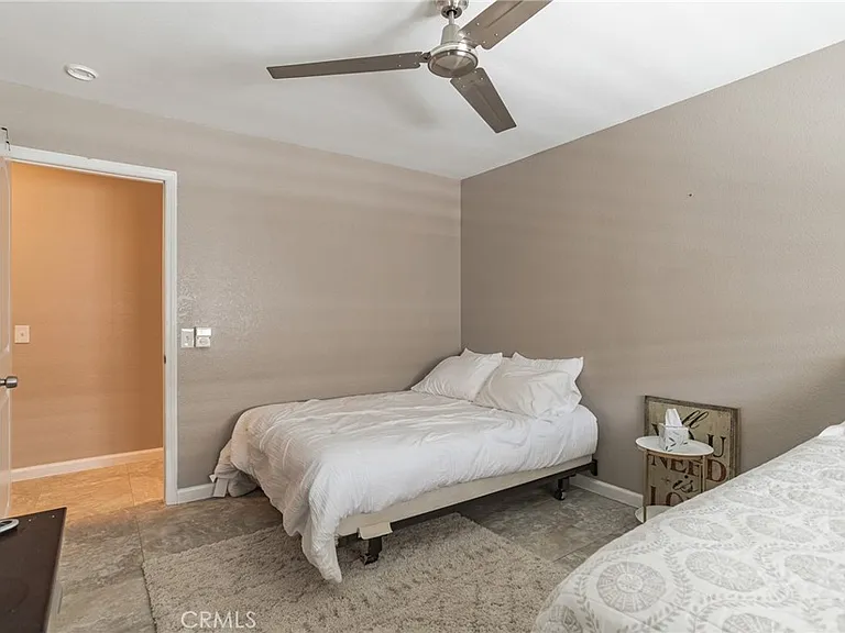 27350 Melanita Dr — Photo 25