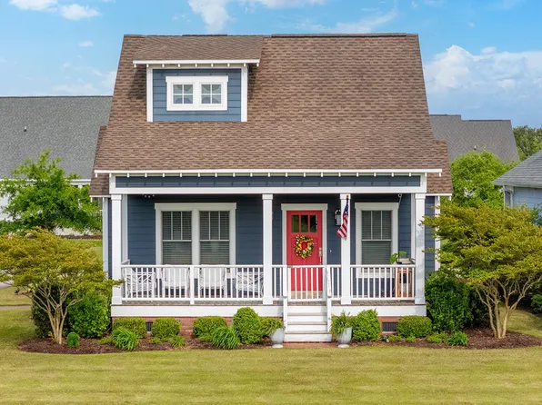 105 Colony Point Street, Beaufort, NC 28516
