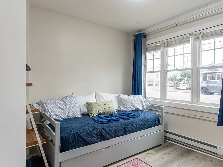1601 W Cary St #1 — Photo 10