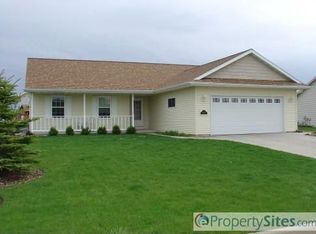 1128 Barbary Ln, Winneconne, WI 54986
