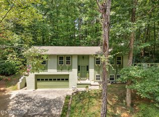 2703 Wildwood Rd, Maryville, TN 37804