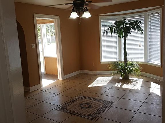 3rd image of 399 Avenue B SE #A