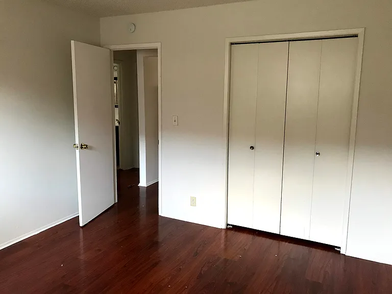 166 Echo Ave #4 — Photo 6