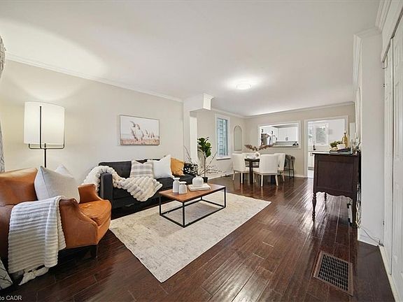5th image of 171 Paling Ave