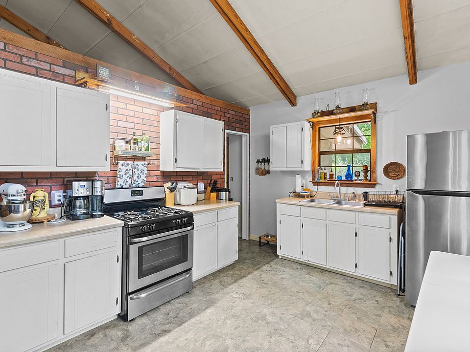 593 Polk St N Mena AR Zillow