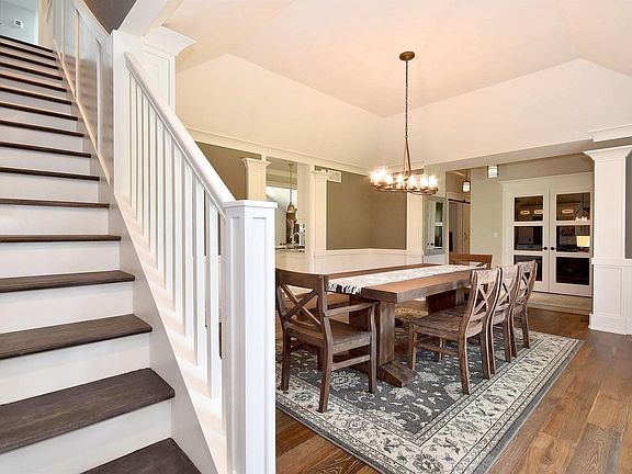 5th image of 2440 Forest Glen Trl