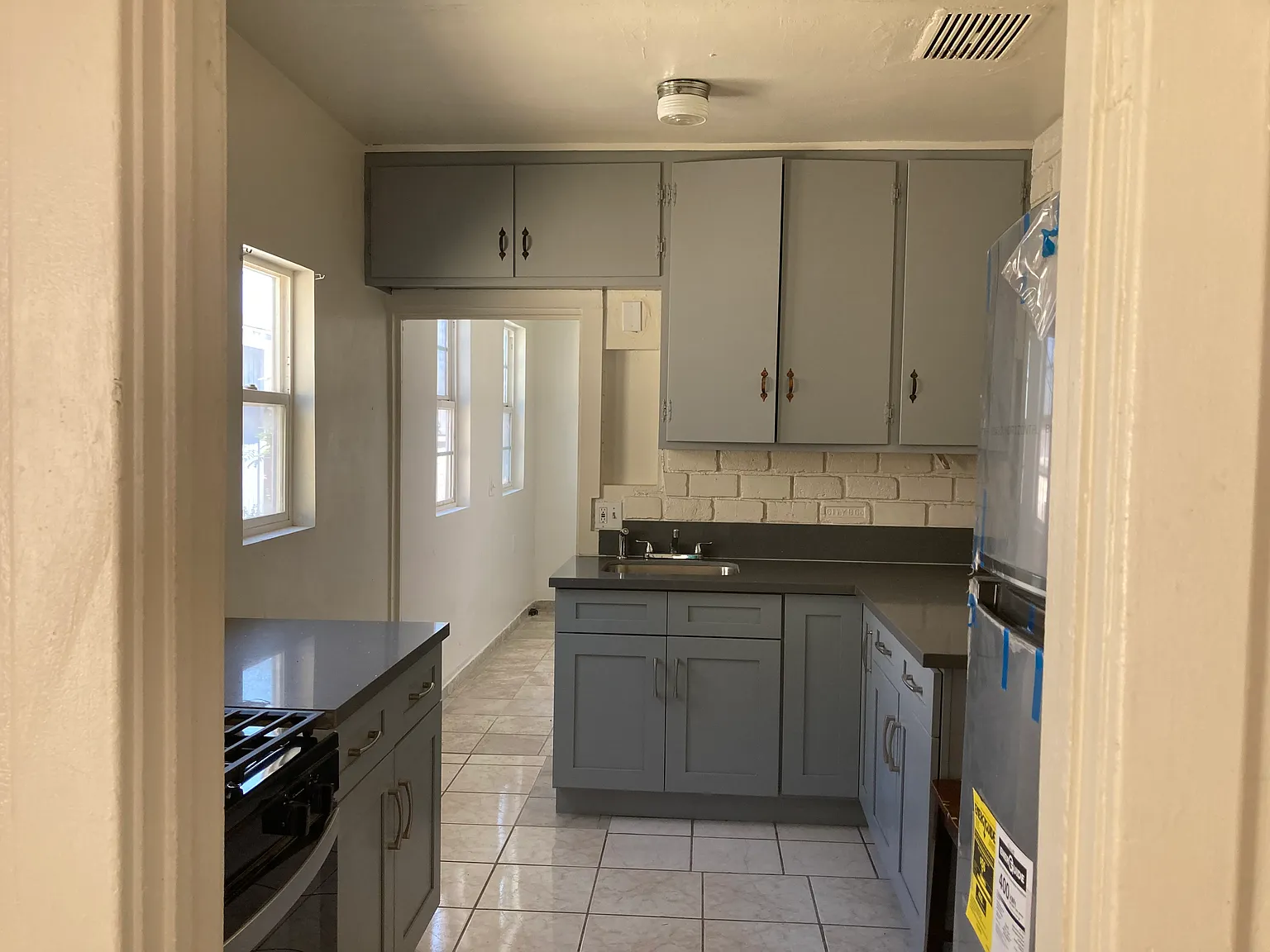 4 bed, 1475 sqft, $4,275 — Photo 3