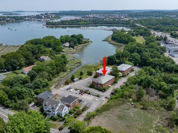 267 Neck St #5A, North Weymouth, MA 02191