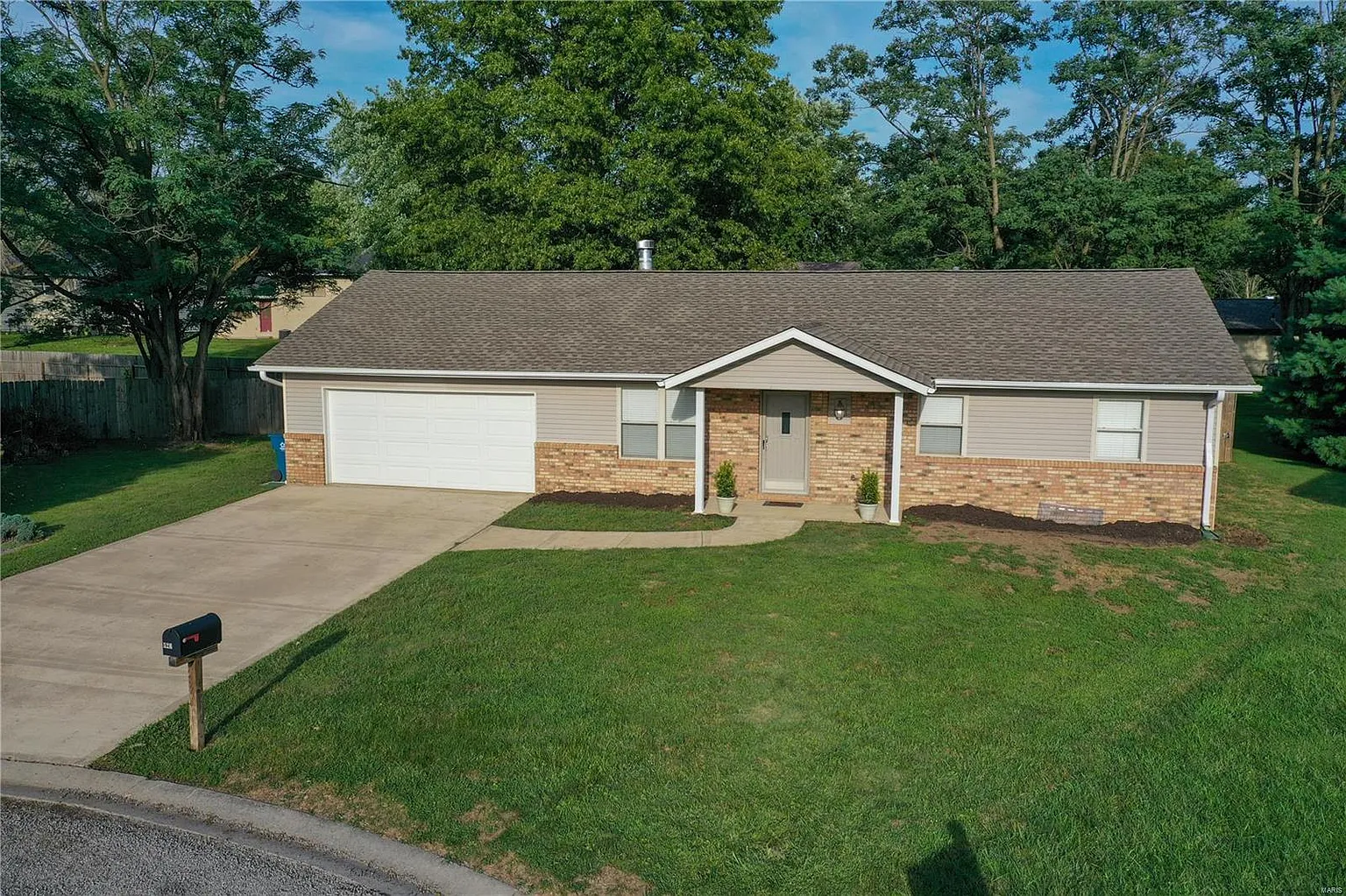 526 Bluestem Ct photo 1