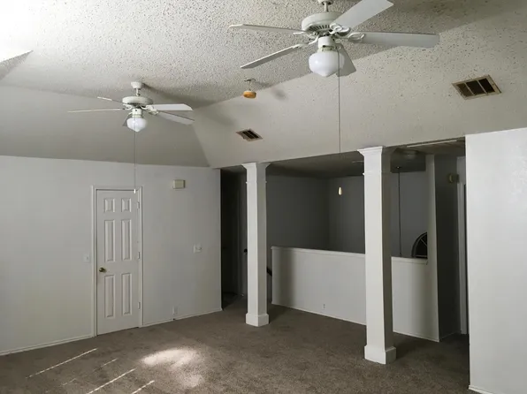 8408 Orleans Ln, Fort Worth, TX 76123
