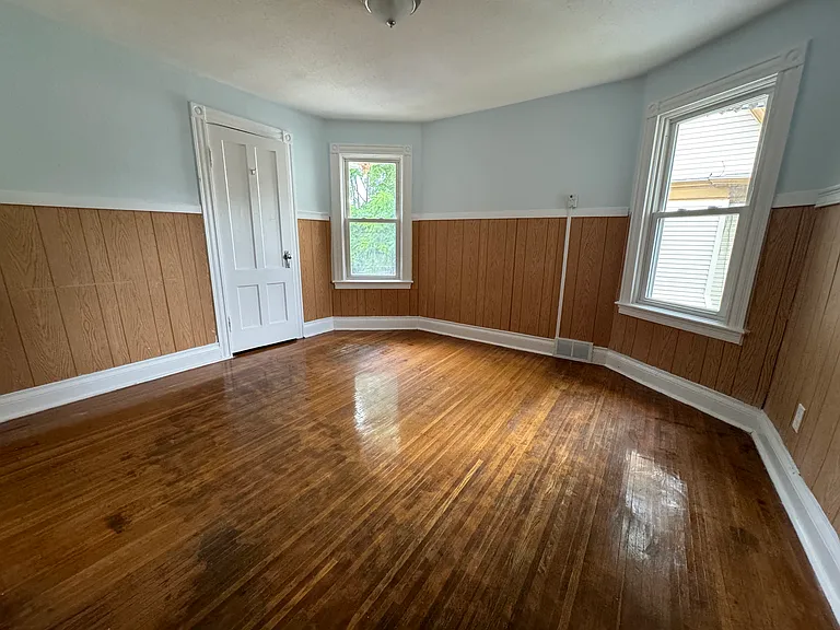 295 Glenwood Ave #1 — Photo 2