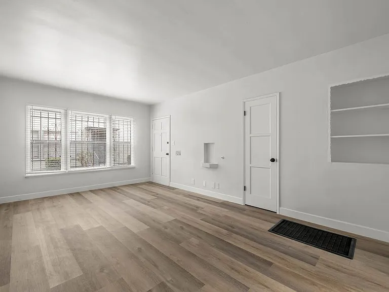 4280 Leimert Blvd — Photo 9