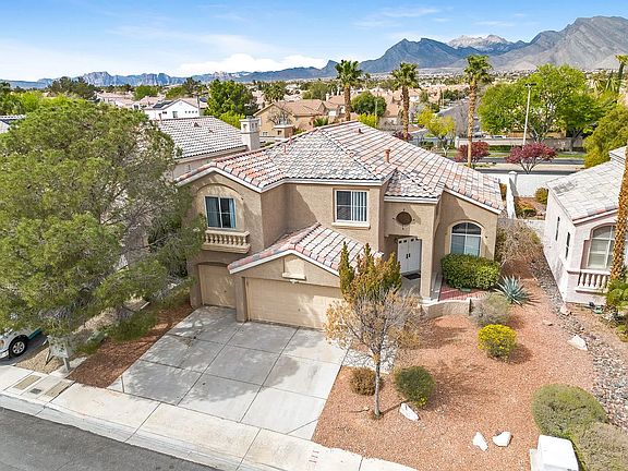 3rd image of 2273 Black Pine Dr