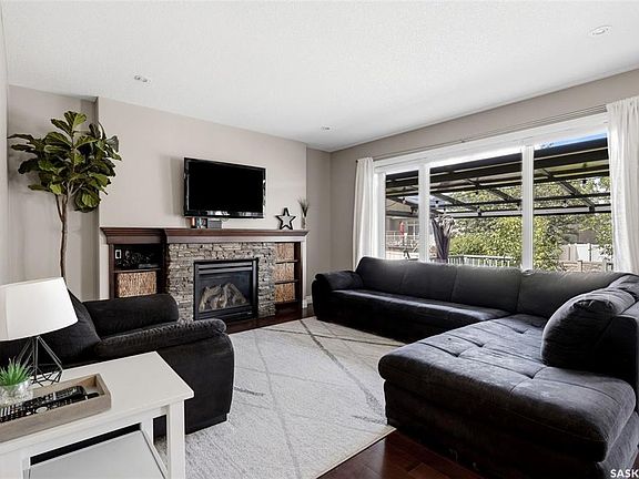 5th image of 4610 Hames CRESCENT
