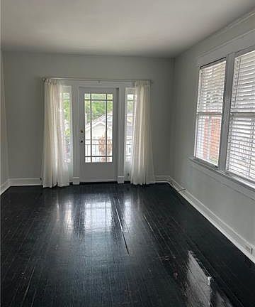 2nd image of 2820 Audubon St