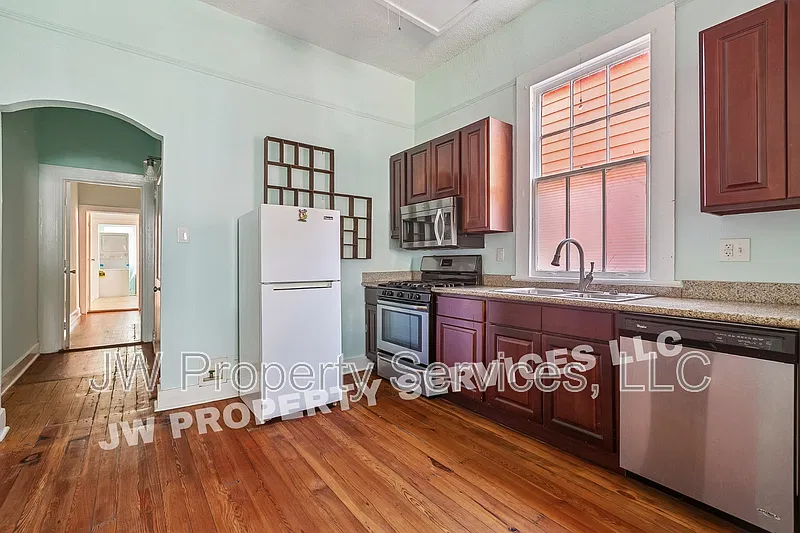 2 bed, 1.0 bath, 640 sqft, $1,250 — Photo 4