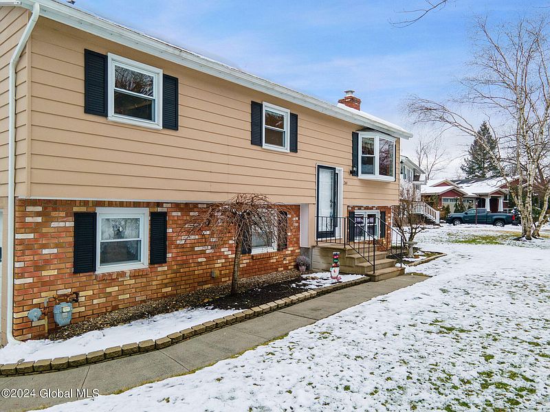 5th image of 244 Cheshire Court