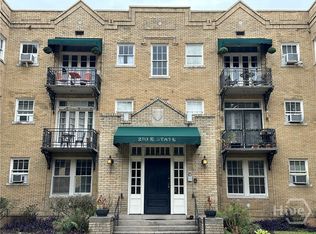 210 E State Street, Savannah, GA 31401