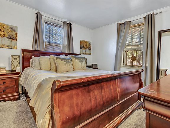 3rd image of 50 Selfridge St