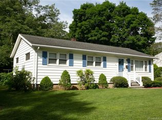 36 Thorpe St, North Haven, CT 06473