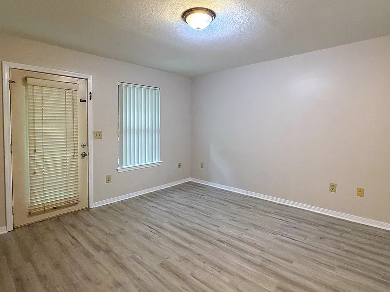 888 Culp Ave #1 — Photo 15