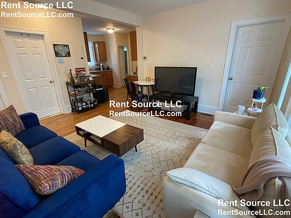 3rd image of 23 Willard Ave #2