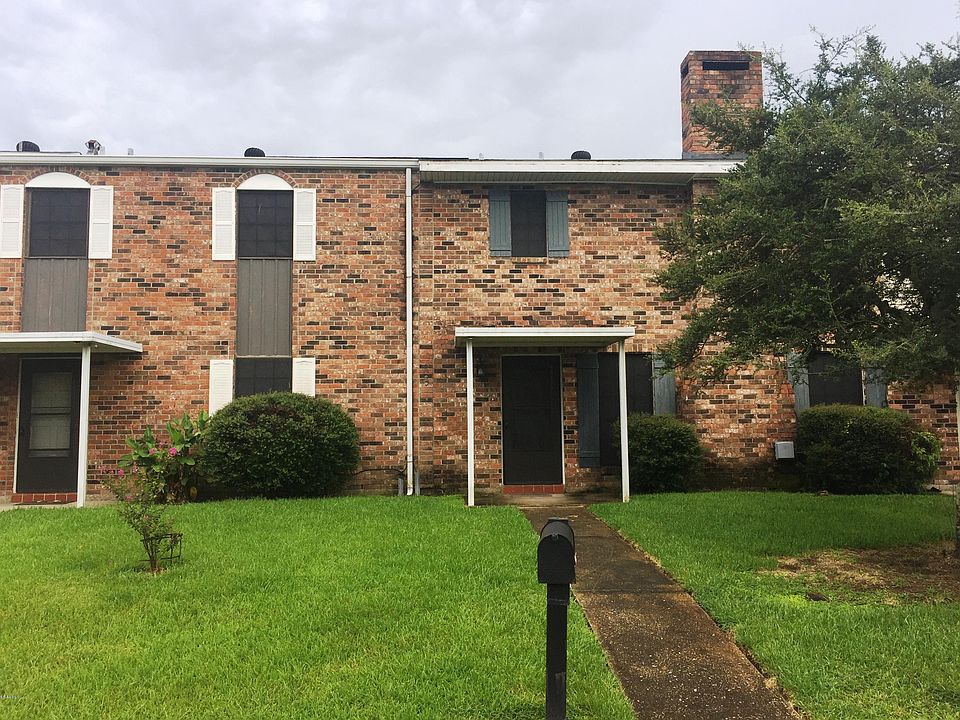 1st image of 402 Bell Downs Dr