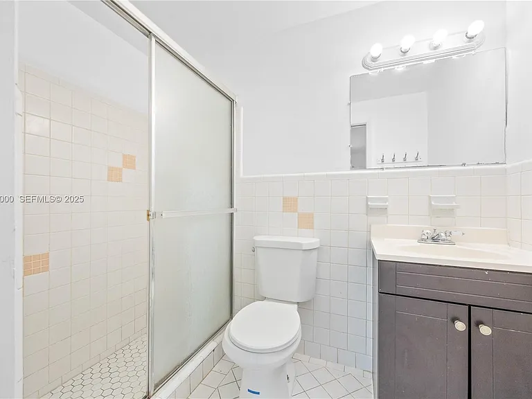 2072 NE 169th St #2 — Photo 9