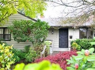 8251 39th Ave NE, Seattle, WA 98115
