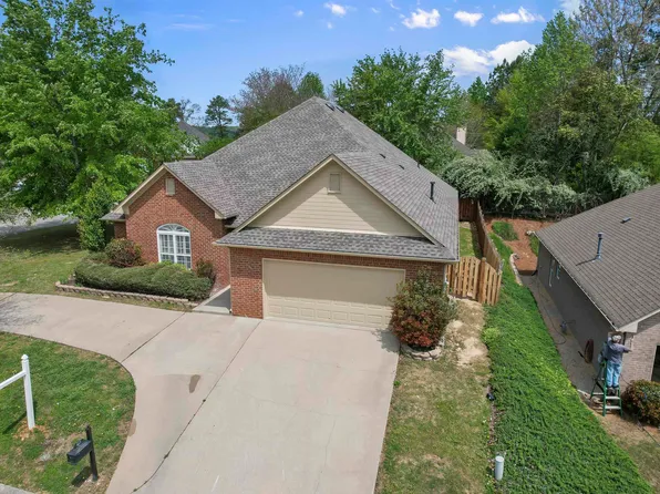 837 Narrows Point Dr, Birmingham, AL 35242