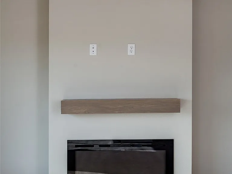 6129 Tungsten Dr — Photo 2