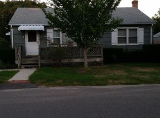 1 Bayview Ave, East Patchogue, NY 11772