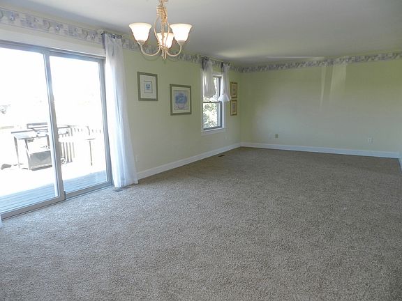 4th image of 1284 W County Road 300 N