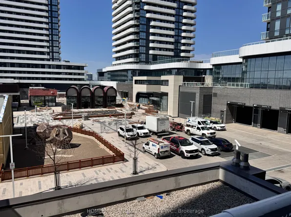 28 Interchange Way, Vaughan, ON